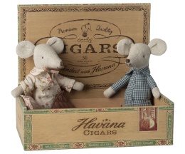 Maileg Babcia i dziadek myszki w pudełku po cygarach
